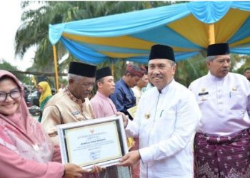 Direktur BUMkam Desa Pencing Bekulo Kandis Penuh Prestasi, Diberhentikan Kades, Ada Apa  ?