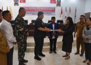Bupati Samosir Hadiri Rapat Paripurna Penyampaian dan Pengambilan Keputusan DPRD atas LKPJ TA 2022