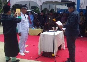 Bupati Siak Lantik Pj Penghulu Sekaligus Peresmian Kampung Persiapan Sungai Gelugur