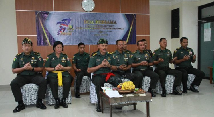 Prajurit Anoraga Hadiri Doa Bersama Sebagai Awal Kegiatan Rangkaian HUT Ke-77 Corps Pomad Tahun 2023 di Puspomad