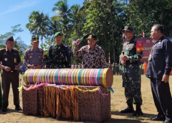 TMMD Reguler Ke-117 Lumbir Bangun Jalan Grumbul Ciwera-Pangawaren