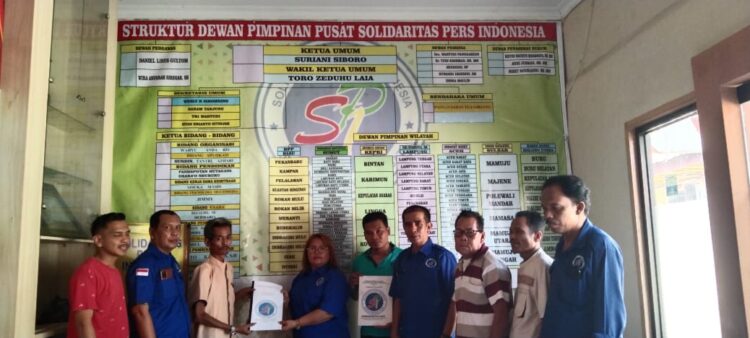 Sambangi DPP SPI, Jajaran DPD SPI Kab. Inhu Terima SK Kepengurusan