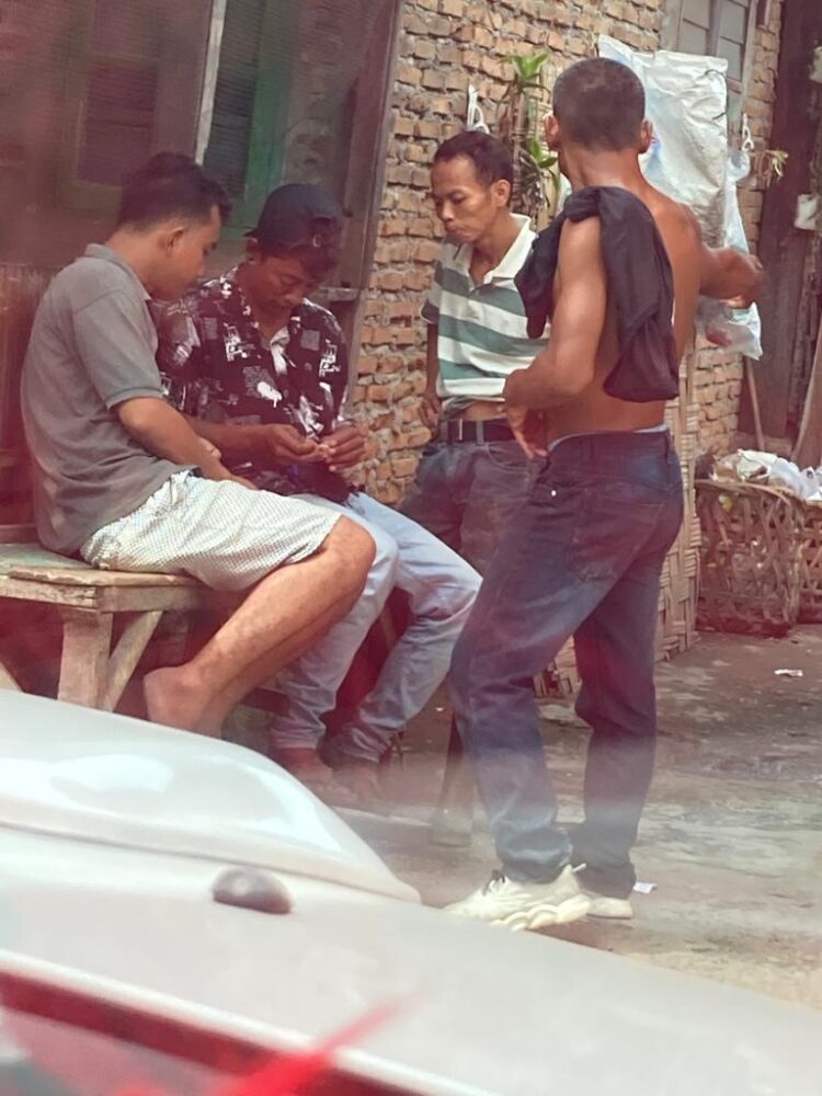 Narkoba Marak Beredar di Medan Labuhan, Macam Jual Kacang!! Lapor Pak Kapolres Belawan, Maraknya Narkoba Macam Jual Kacang di Jalan Rawe