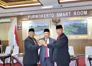 Bupati Banyumas Lantik 2 Assisten Sekda