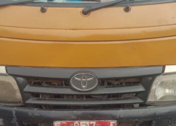 Tak Layak Jalan! Truk Sampah Di Lewiliang Masih Beroprasi