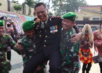 Meriahkan Hari Bhayangkara ke 77, Polres Tanggamus dan TNI Tampilkan Seni Reog Ponorogo