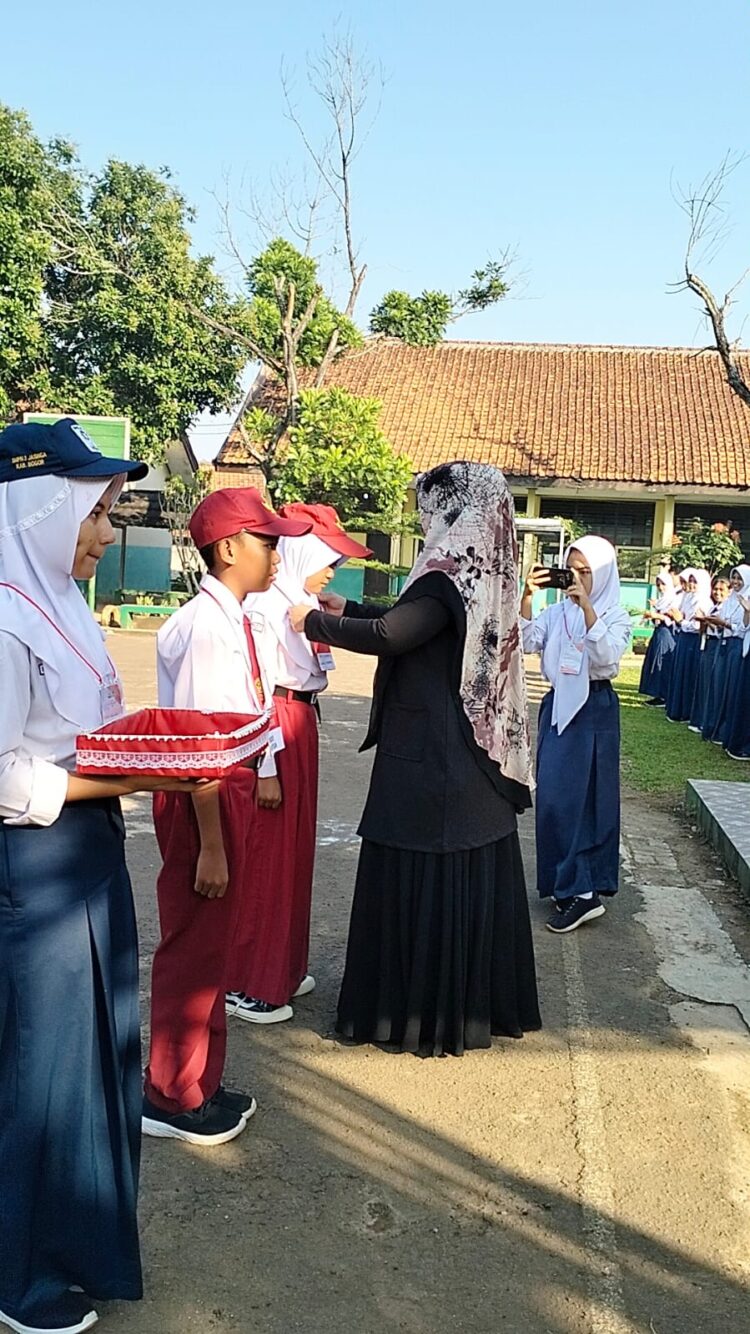 SMP Negeri 2 Jasinga Menyelenggarakan Kegiatan Masa Pengenalan Lingkungan Sekolah