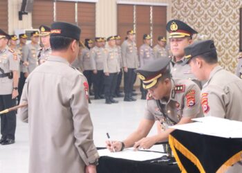 Kapolda Banten Pimpin Upacara Sertijab Ka Spn Polda Banten dan 2 Kapolres
