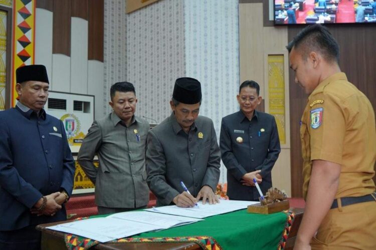 DPRD Kab.Pringsewu Mengesahkan 4 RAPERDA Yang Disampaikan Penjabat Bupati Kabupten Pringsewu Adi Erlansyah Pada Tahun 2022 lalu