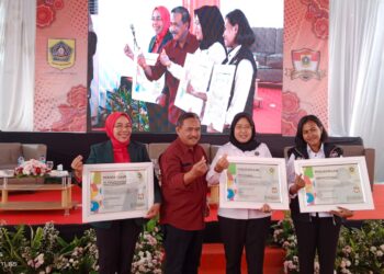 dr. Ninik Setya Hastuti Jadi Salah Satu Narasumber Sosialisasi Pencegahan, Pemberantasan, Penyalahgunaan Dan Peredaran Gelap Narkotika (P4GN) Yang Diselenggarakan Bakesbangpol Kabupaten Bogor