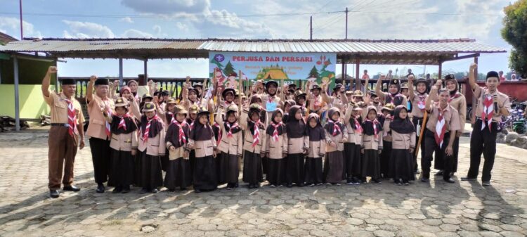 Latih Kemandirian, Pangkalan SDN Kalisogra Wetan Kalibagor Gelar Persari dan Perjusa