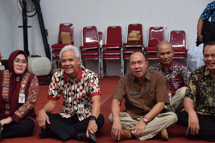 Resmikan SMK N 1 Lumbir, Ganjar Ingatkan Larangan Pungutan