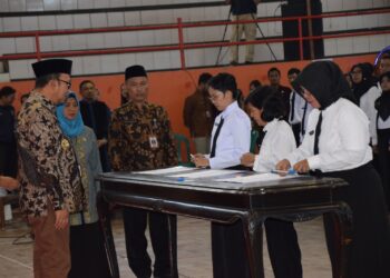 Bupati Husein Lantik 1956 Guru P3K Banyumas