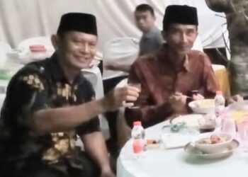 Wakil Walikota Banjar, H. Nana Suryana Bersama Nasanto Tokoh Masyarakat  Menghadiri Acara Pemberian Santunan Anak Yatim Dan Orang Tua Jompo