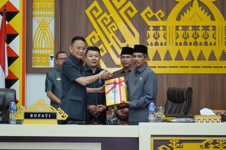 Polri Salurkan Bantuan Air Bersih Atasi Kekeringan di Grobogan