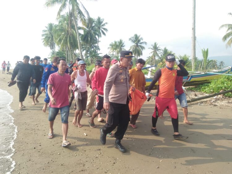 Kapolsek Pematang Sawa : Anak Korban Tenggelam di Pantai Tanjungan Berhasil Ditemukan