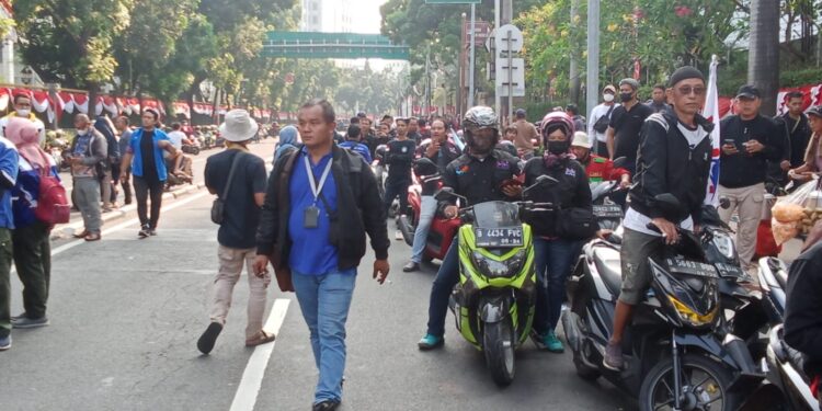 Aksi Demo di Jakarta, Buruh Tuntut Joko Widodo Cabut Beberapa UU