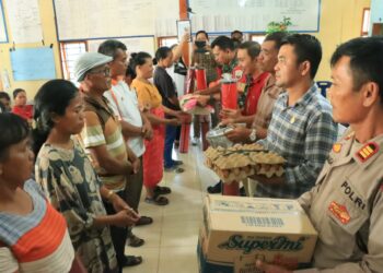 Bupati Samosir Lepas Lomba Gerak Jalan Dalam Memeriahkan HUT Ke-78 RI