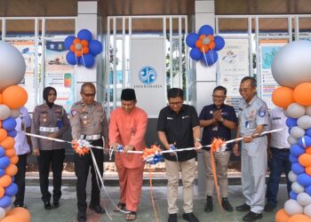 Bupati Samosir Lepas Lomba Gerak Jalan Dalam Memeriahkan HUT Ke-78 RI