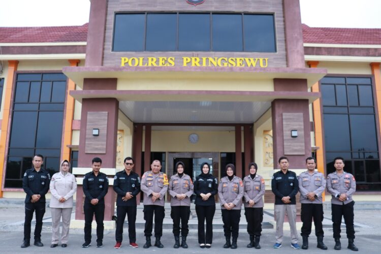 Supervisi Di Polres Pringsewu, Bid Humas Polda Lampung Tekankan Optimaliasi Kinerja Humas Polri