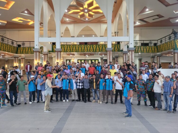 Kadistransnaker Siak Tidak Kooperatif Mengambil Sikap RDP Di Kantor DPRD Siak, Ada apa??