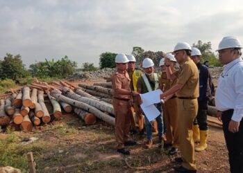 Penjabat Bupati Pringsewu Tinjau Pembangunan Jembatan Ruas Pringsewu-Bandara Radin Inten II