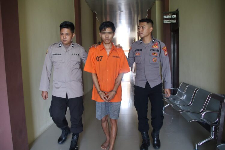 Kapolda Jateng Tanam Ribuan Pohon Di Kawasan Penyangga Air Gunungpati Semarang