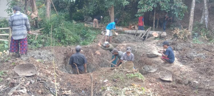 Kegiatan Ipal Komunal di Desa Pangradin, Diduga Proyek Siluman Tanpa Papan Nama