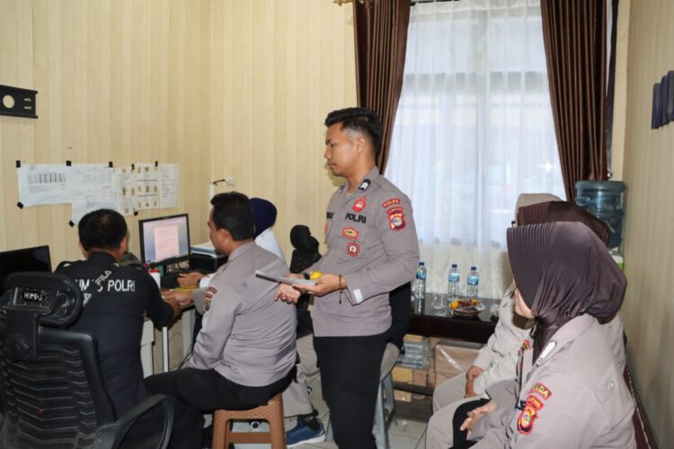 Kabag Ops Polres Tanggamus Pimpin Patroli Wilayah Barat