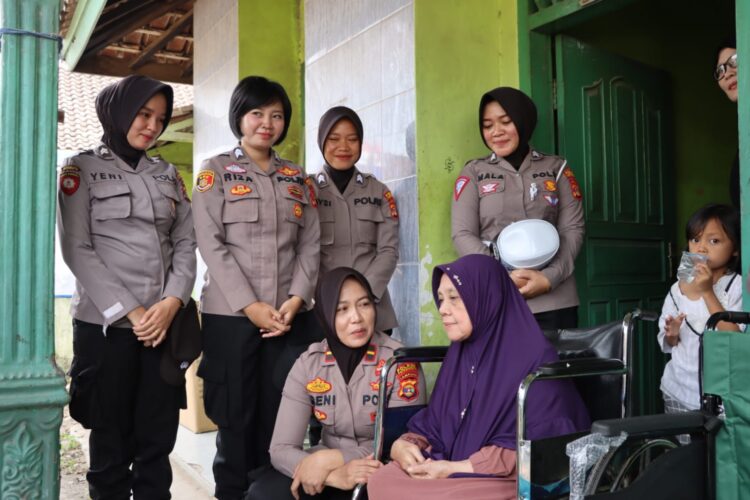 Bupati Tanggamus Hj Dewi Handajani Menghadiri Hari Ulang Tahun Himpaudi Ke-18 Dan Gebyar Paud