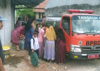 Perkuat Penanganan Bencana Kekeringan, Kades Koleang Siagakan Armada Tangki Air Bersih Untuk Masyarakat