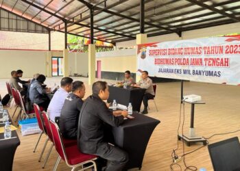 Tingkatkan Kompetensi: Anggota PGRI Banyumas Ikuti Pelatihan Editor Buku dan Digital Academy Training