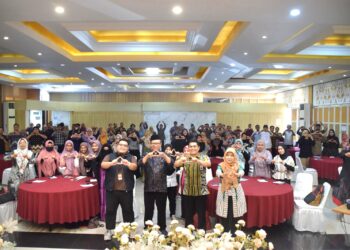 Tingkatkan Kompetensi: Anggota PGRI Banyumas Ikuti Pelatihan Editor Buku dan Digital Academy Training