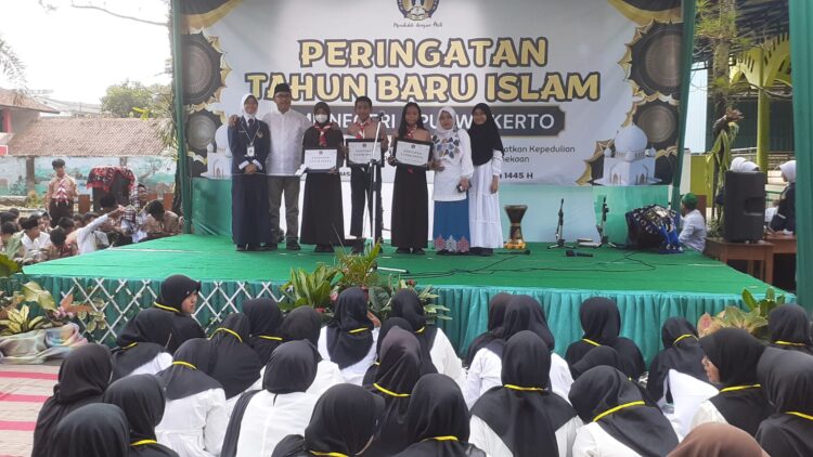 Polda Jateng Terapkan Perubahan Materi Ujian Praktik SIM Diseluruh Jajaran Lalu Lintas, Dirlantas Polda Jateng: “Masyarakat Lebih Mudah Lulus Ujian Praktik”