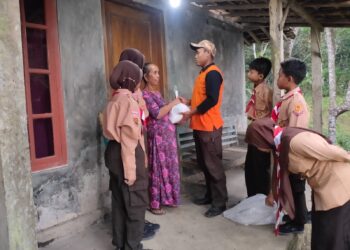 Kwarran Lumbir Gelar Aksi Sosial Berbagi Sembako