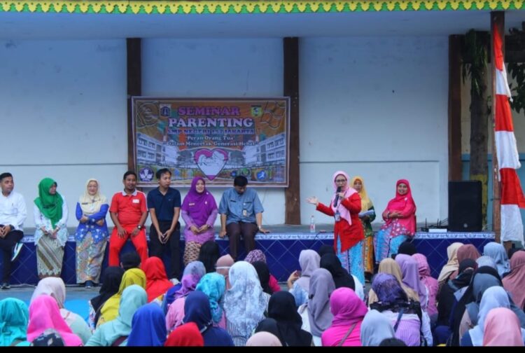 SMP N 152 Jakarta Lakukan Edukasi Pemahaman Bullying Untuk Anak Didik Serta Pelatihan Program Parenting Bagi Orang Tua