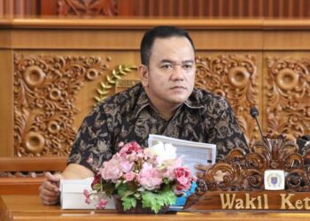 Anggota DPRD Kota Depok dari Fraksi PDIP, Frans Samosir