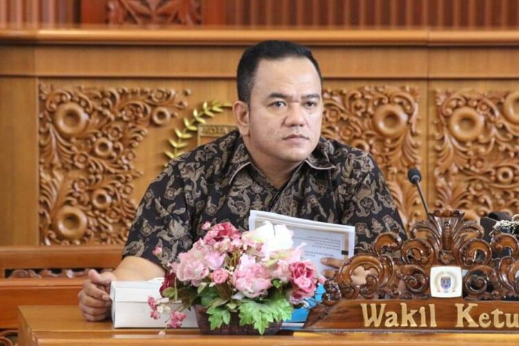 Anggota DPRD Kota Depok dari Fraksi PDIP, Frans Samosir