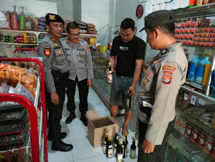 Sepekan Razia, Polres Pringsewu Sita Ratusan Botol Miras