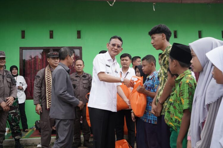 Selesainya Pembangunan Jalan, Warga Pringsewu Gelar Tasyakuran