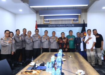 Kapolda Jateng Sebagai Kaopsda Ops Mantap Brata: “Hari Ini Telah Dilakukan Deklarasi Pemilu Damai Oleh Wartawan Di Jawa Tengah”