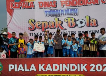 Somagede Juara Turnamen Sepak Bola Tingkat SD Kadindik Cup Banyumas