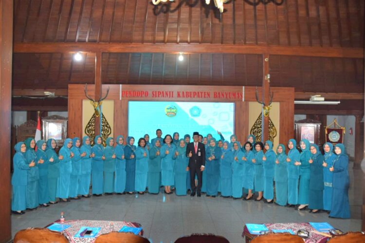 PJ Bupati Hanung Lantik 47  Pengurus TP PKK Banyumas
