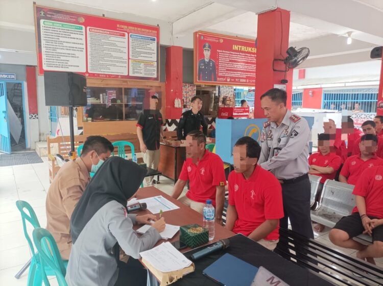 Polsek Talang Padang Bekuk Penadah HP Curian di Pesisir Barat