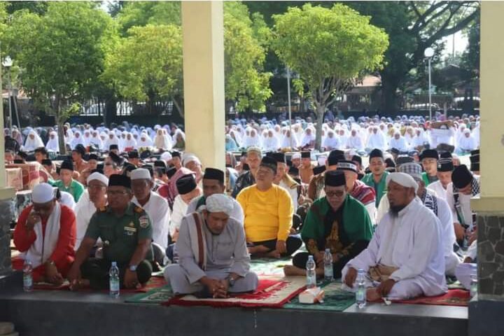 Peduli Palestiana, Ribuan Masyarakat Kabupaten Padang Lawas Utara Mengikuti Dzikir Akbar dan Doa Bersama