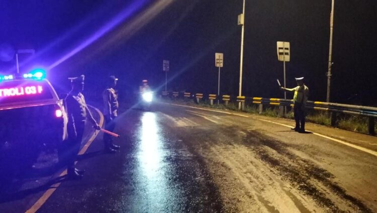 Polres Tanggamus Tempatkan 17 Personel Berseragam Setiap Hari di Wilayah Barat