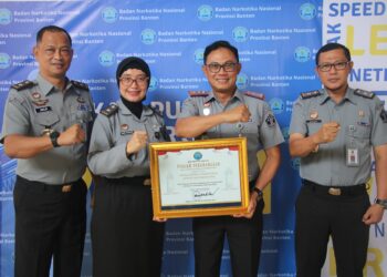 Top! Kemenkumham Banten Terima Penghargaan Dari BNNP Banten