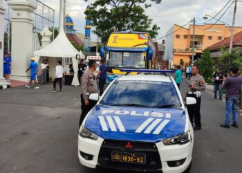 Polresta Surakarta Giatkan Patroli: Kapolresta Surakarta Turun Langsung Pantau Situasi Saat Latihan Tim Peserta Piala Dunia U-17