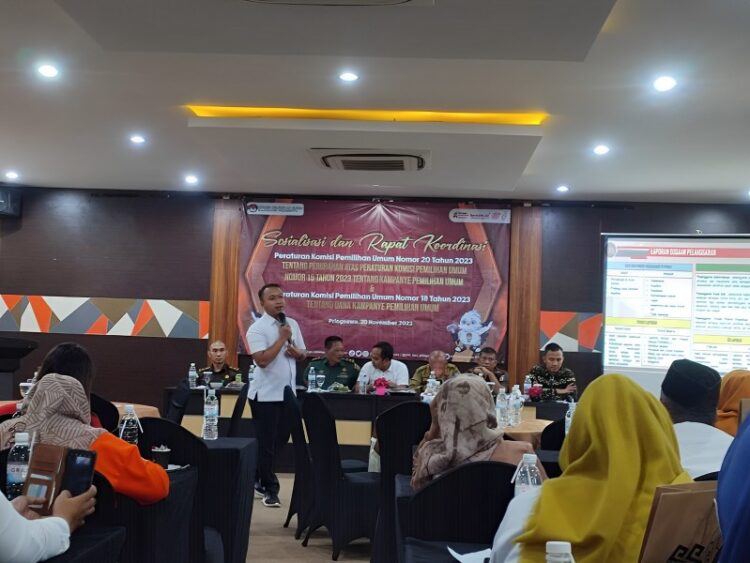 Upacara di SMKN 1 Gadingrejo: Kapolres Pringsewu Tekankan Pentingnya Generasi Muda Menjadi Agen Perubahan Positif