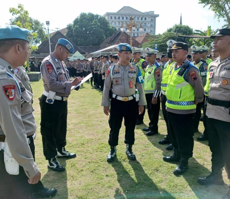 Subsatgas Banops Jamin Disiplin Personel Pengamanan Piala Dunia U-17: Propam Laksanakan Pengecekan Rutin